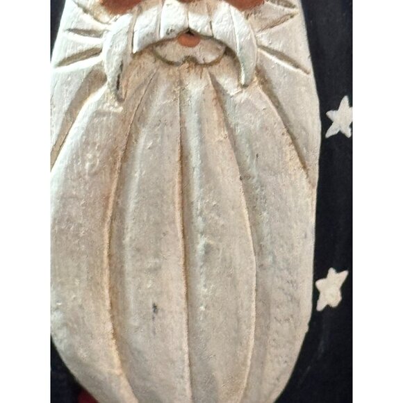 Hand-Carved Wooden Santa Figurines With Starry Black Cloaks & Long White Beards - Picture 5 of 9